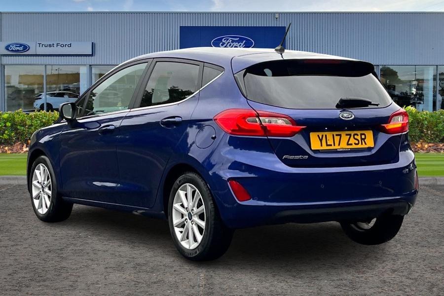 Ford Fiesta Photo autoimg-49111c6253819b97e0b5fbb93aaa8395543c799e.jpg