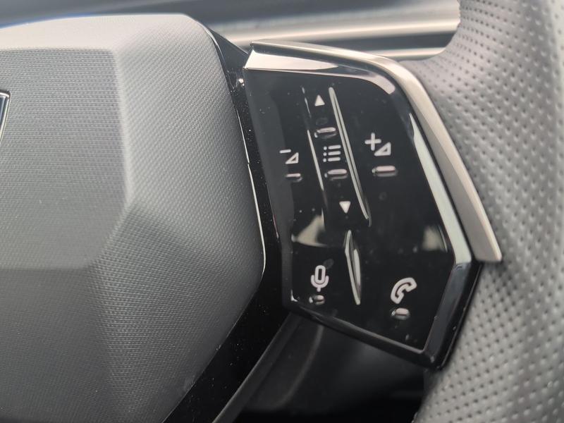 Used Peugeot E-3008 KS25NND 44