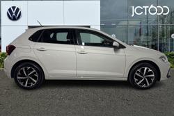 VOLKSWAGEN Polo Photo 4