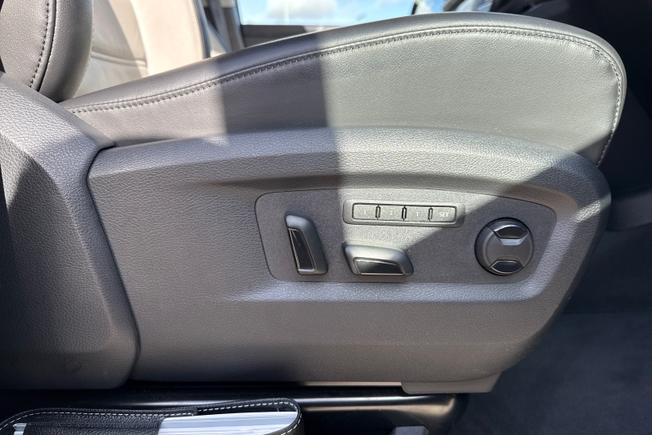 Volkswagen Caravelle Photo 37