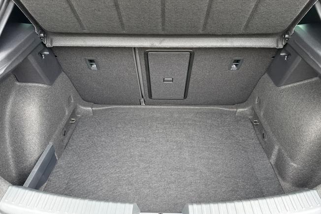 SEAT Leon Photo 12