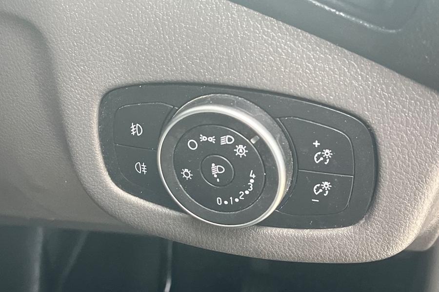 Ford TRANSIT CONNECT Photo autoimg-49199d1c1931c1de773b08a1df363401c92fd2ef.jpg