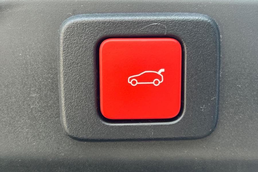 Peugeot 3008 Photo autoimg-4923c1d60ee1c1c56a1d99870d0dc944a04a5fb8.jpg