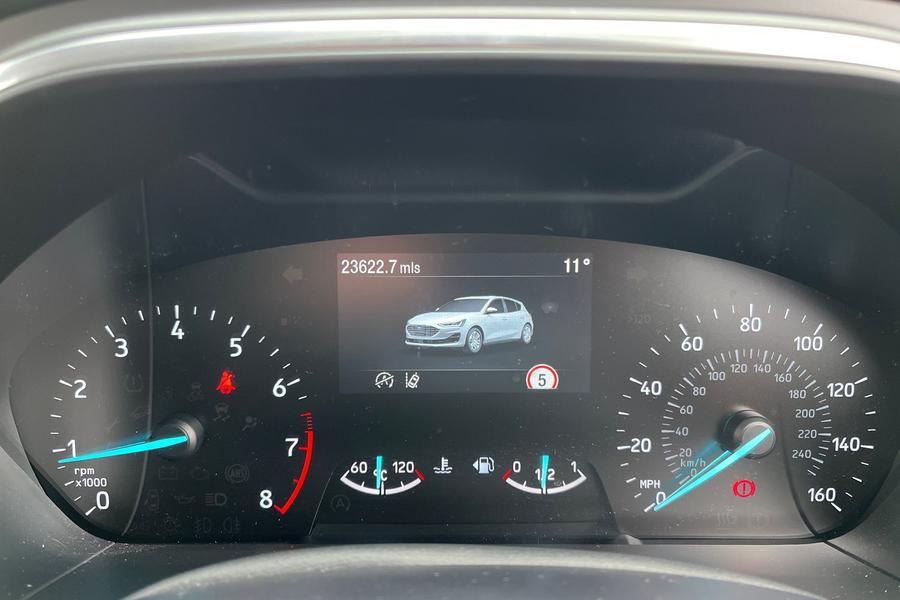 Ford FOCUS Photo autoimg-4925875b5590ab4f871357990f39caf6ac4ad749.jpg