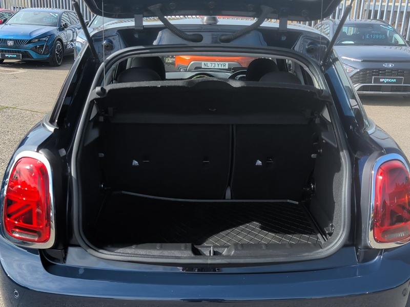 Used MINI Hatch YY68WFF 18