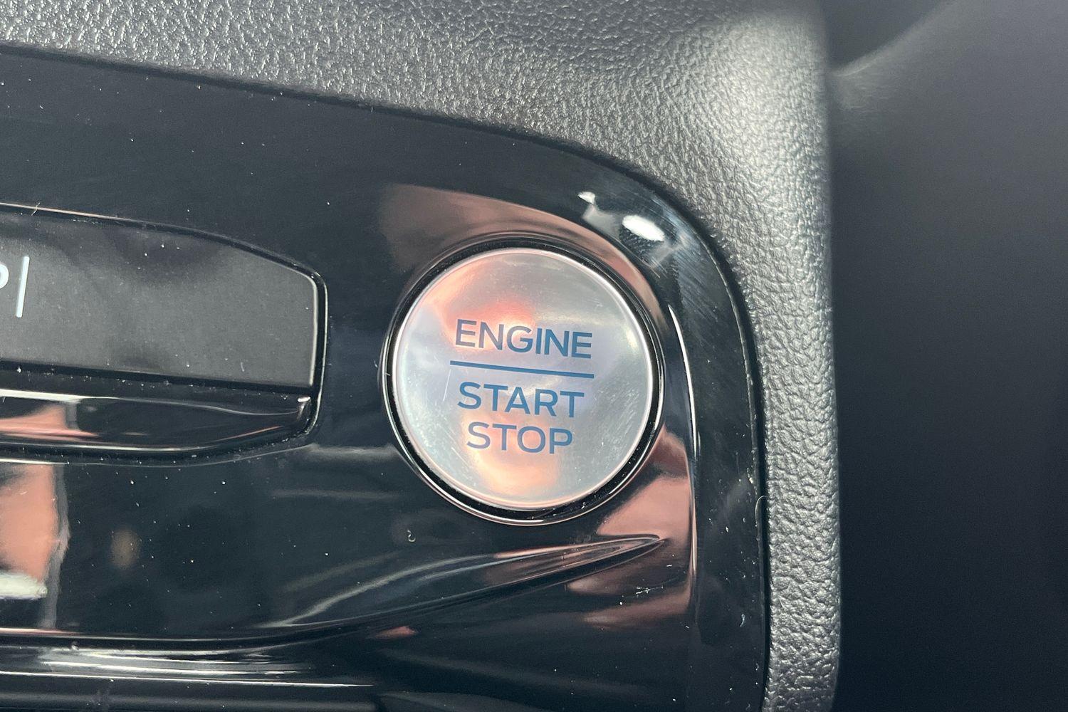 Ford KUGA Photo 37