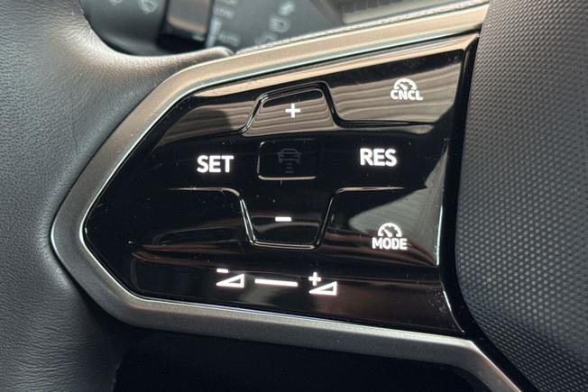VOLKSWAGEN Id.7 Photo 16