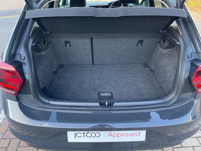VOLKSWAGEN Polo Photo 12