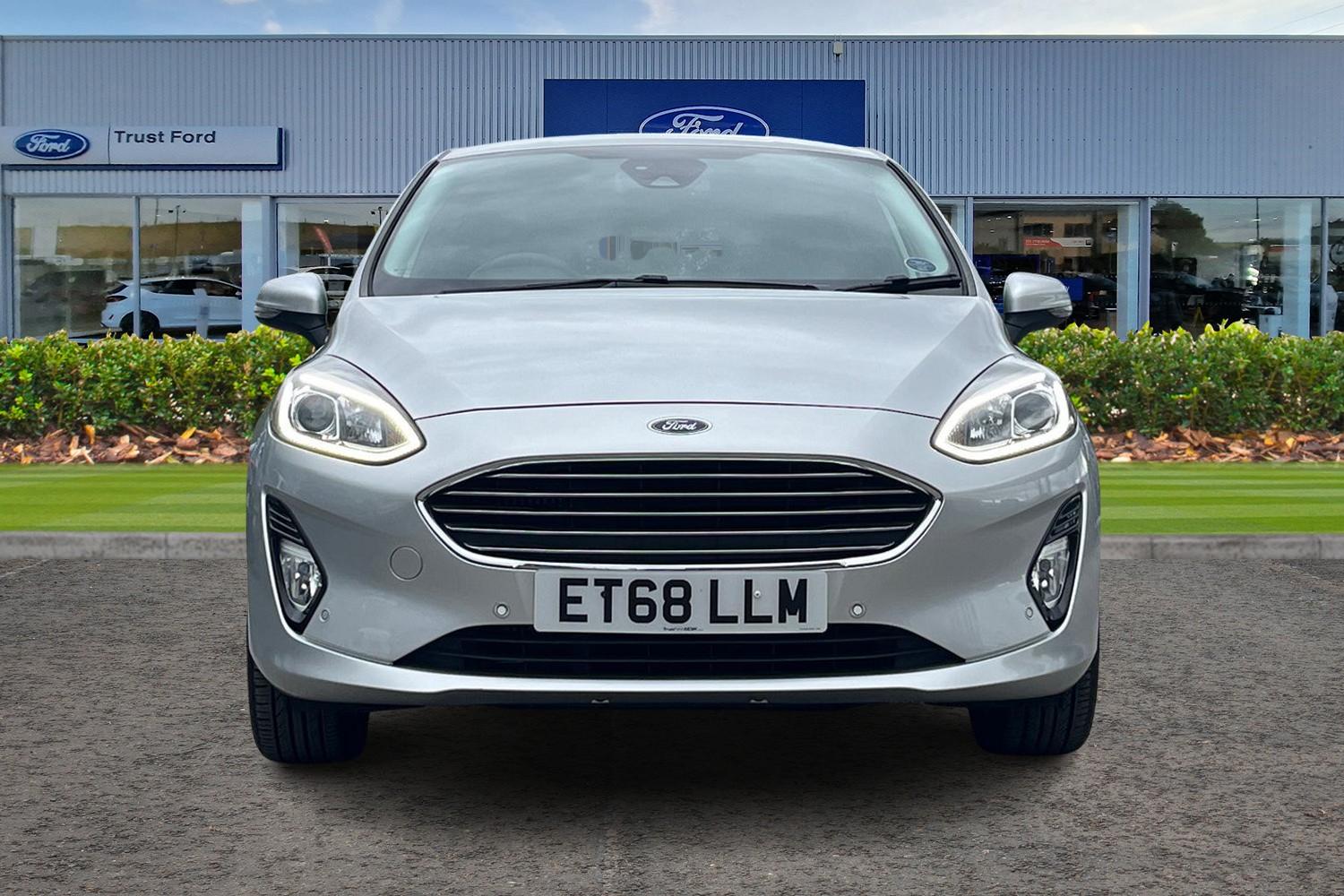 Ford Fiesta Photo 5