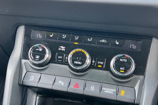 Skoda Karoq Photo autoimg-4935be2598b220095bbdeb4e048d3ddf810f2138.jpg
