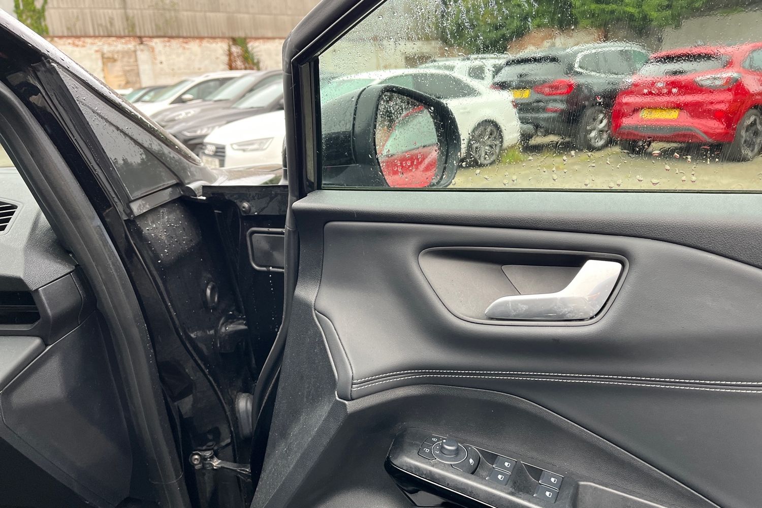 Ford PUMA Photo 23