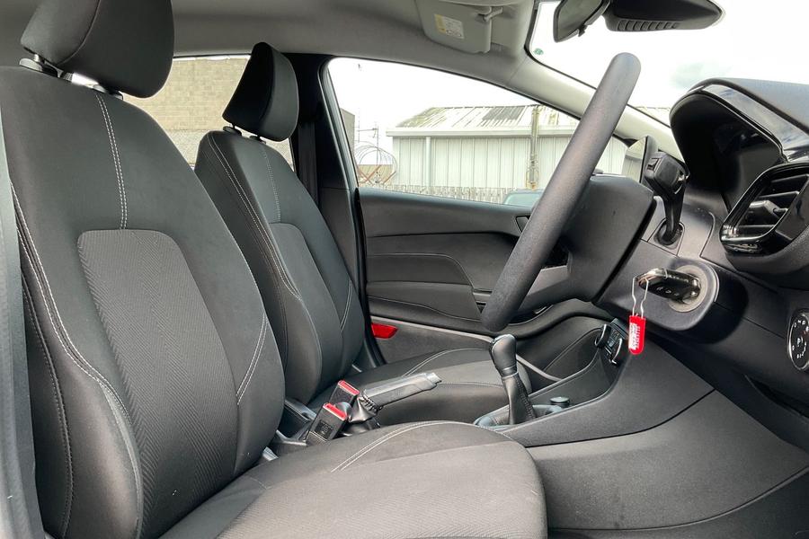 Ford FIESTA Photo autoimg-493758211f9d291ad02ae113aec1675ca021d358.jpg