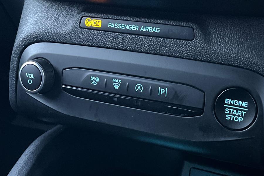Ford FOCUS Photo autoimg-49392e25b1cb0ba03c0eb38aad092f56002bf00e.jpg