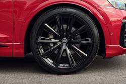 Audi Q8 Photo 5