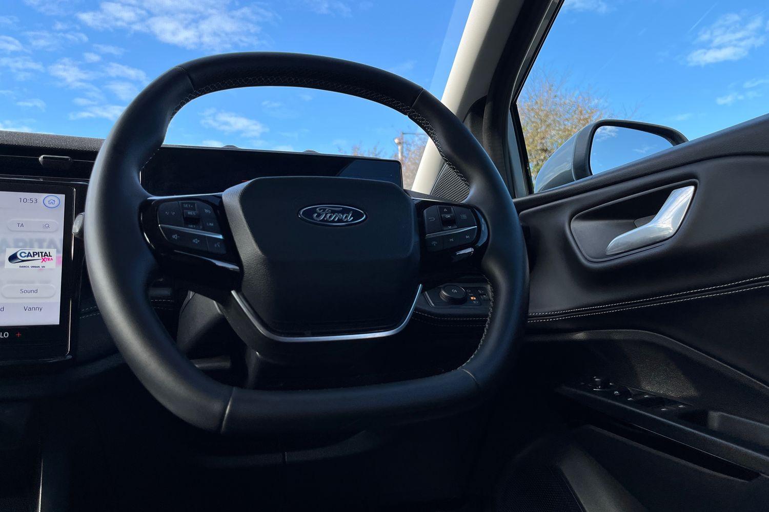 Ford PUMA Photo 11