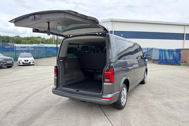 VOLKSWAGEN Transporter Shuttle Photo 31