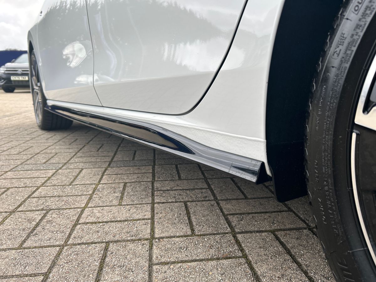 Volkswagen Golf Photo autoimg-493fd3c07f28703a6c444d95700ac6c71e15e145.jpg