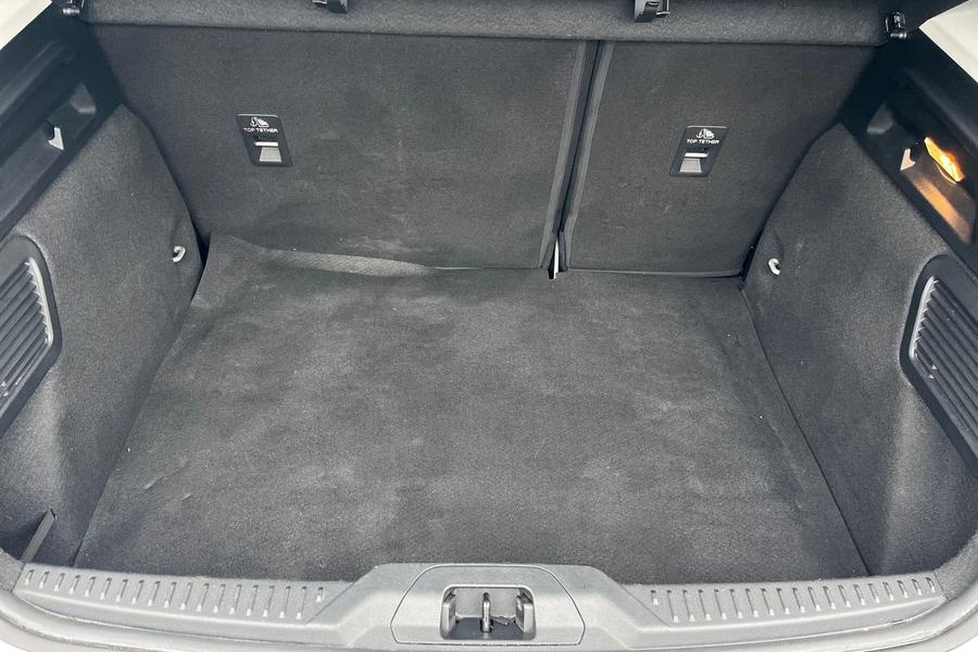 Ford FOCUS Photo autoimg-49412802c25b260287b9b4d7cb9504b94874f33e.jpg