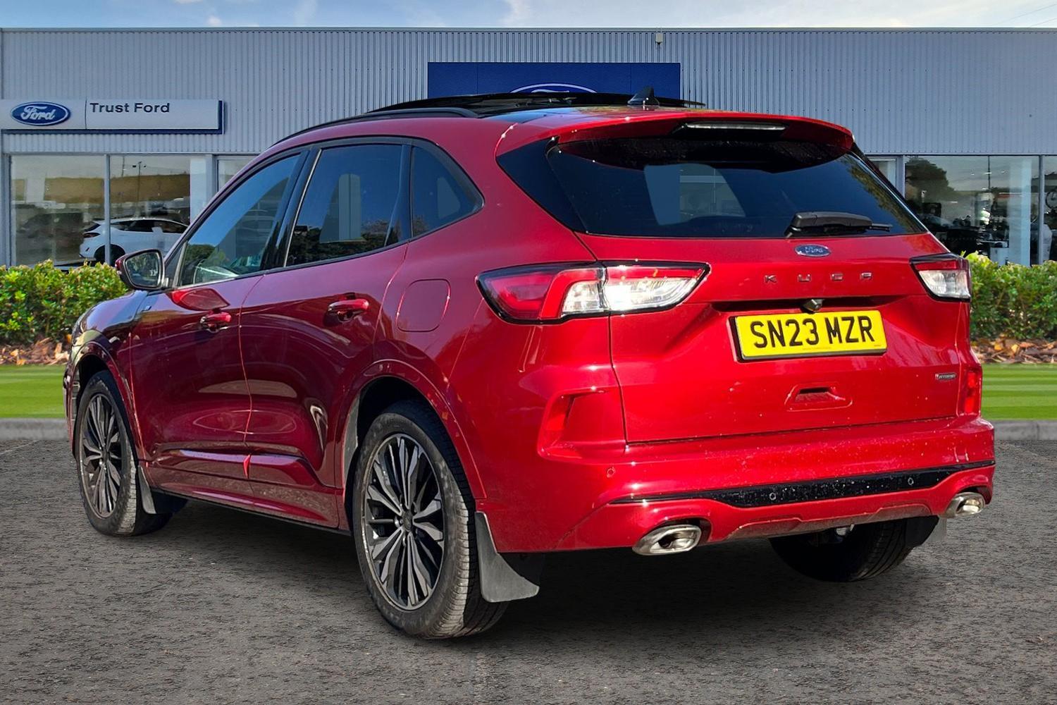 Ford Kuga Photo 1