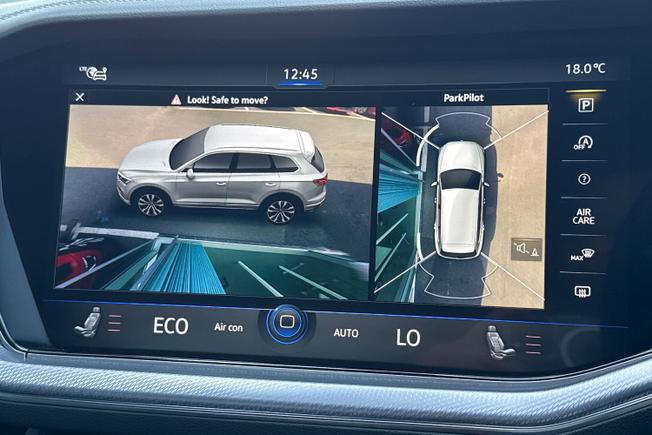 VOLKSWAGEN Touareg Photo 31
