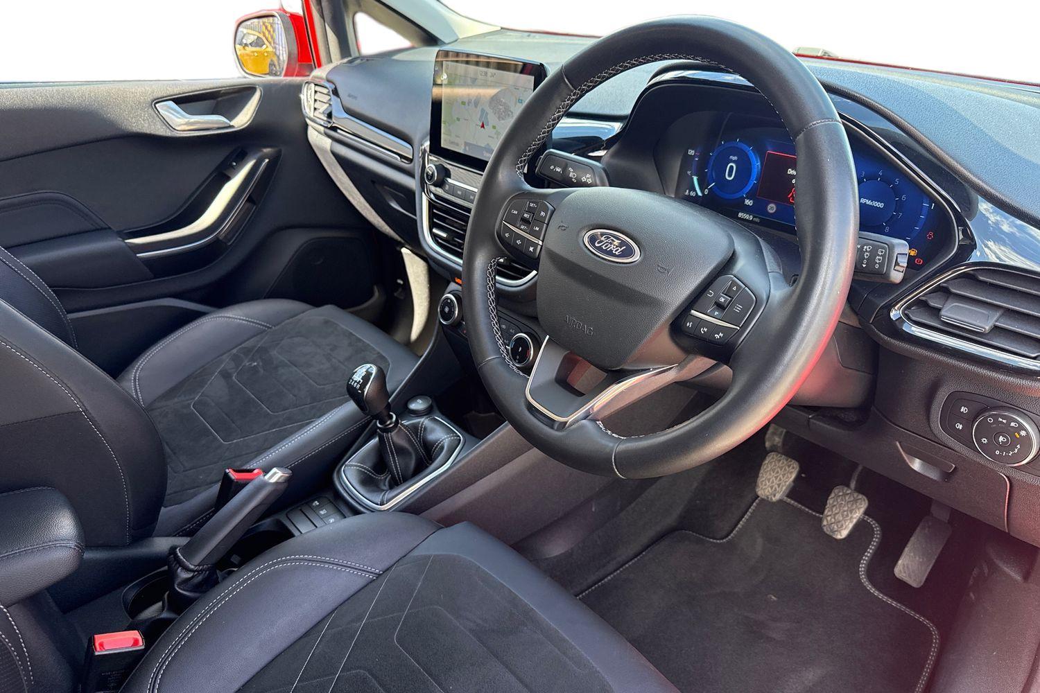 Ford Fiesta Photo 8