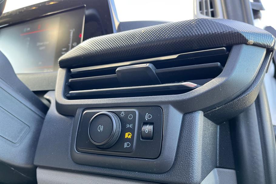 Used Ford TRANSIT CUSTOM EO24XNG 40
