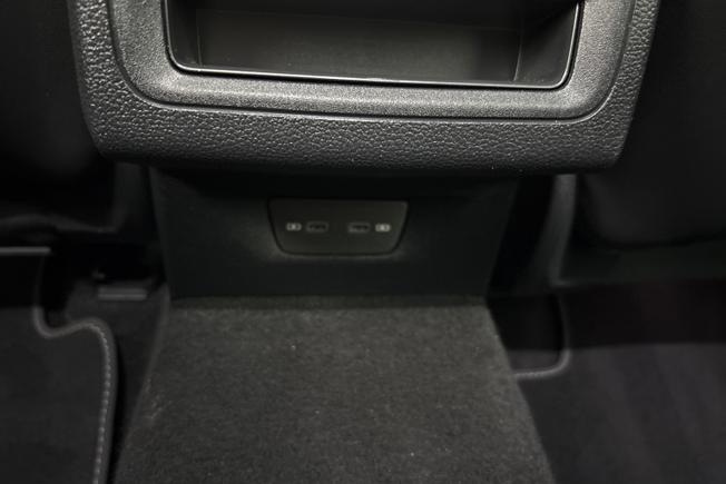 VOLKSWAGEN GOLF Photo 25