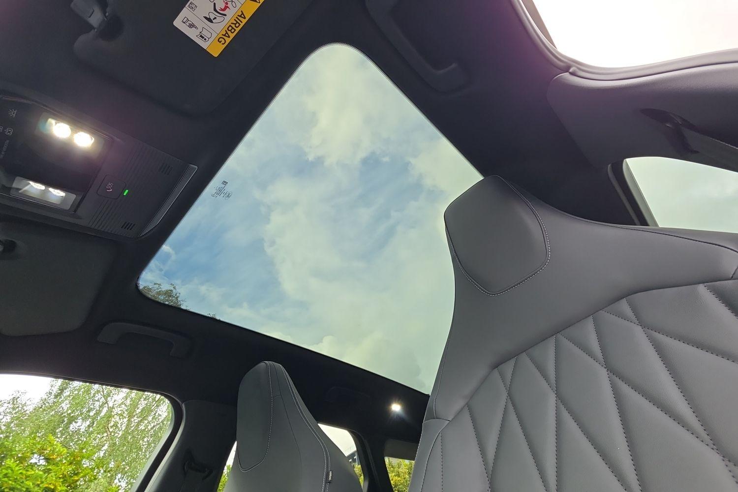 Ford Explorer Photo 17