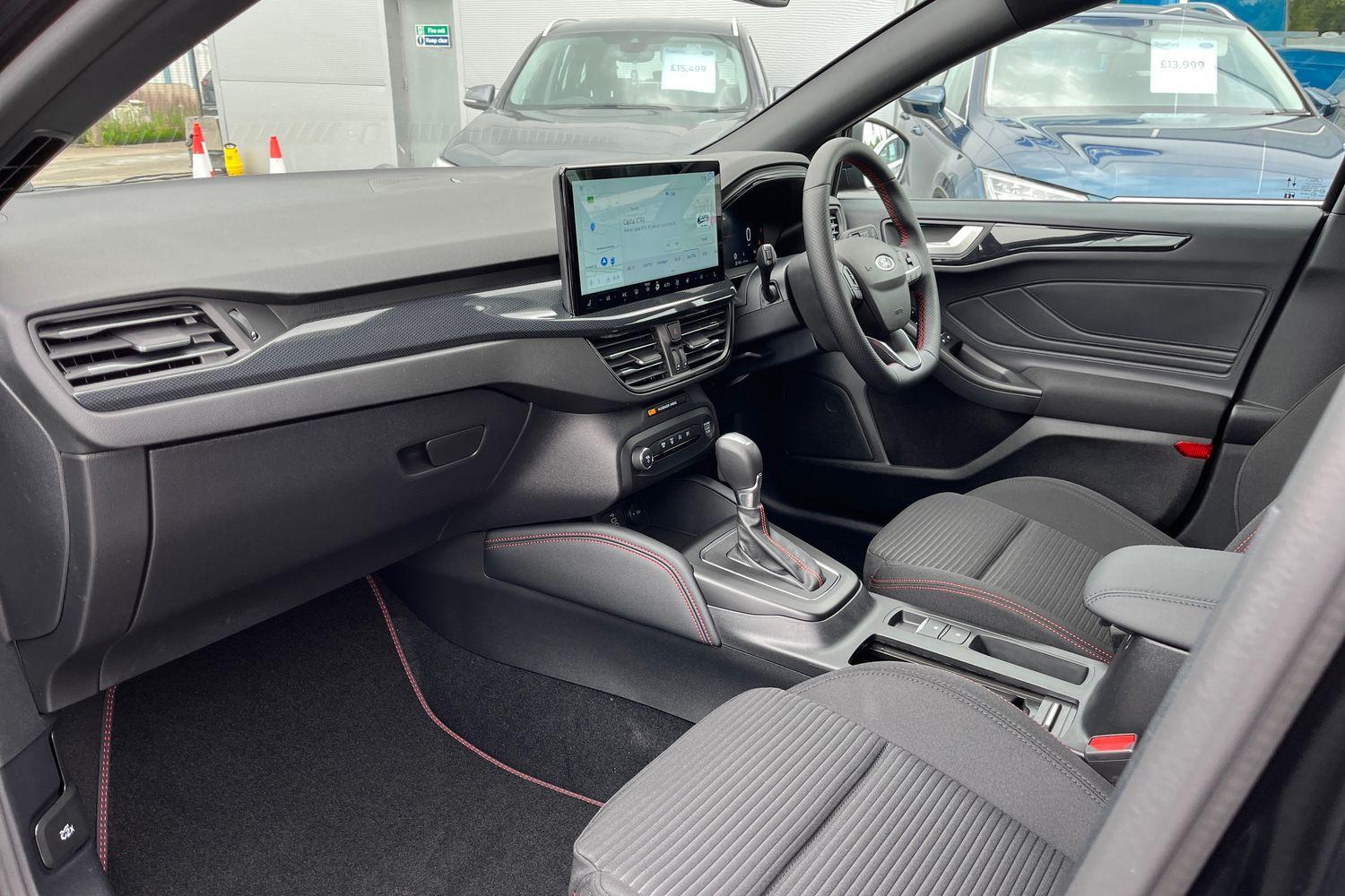 Ford FOCUS Photo 17