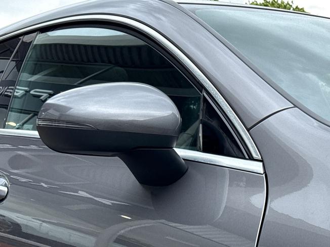 MERCEDES-BENZ CLA Photo 20