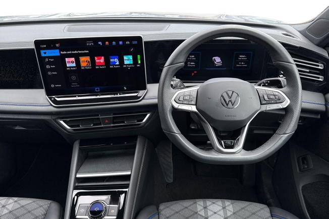 VOLKSWAGEN Tiguan Photo 11