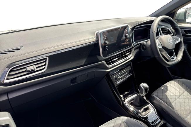 VOLKSWAGEN T-Roc Photo 2