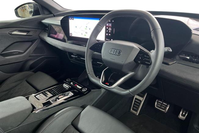 AUDI Q6 E-Tron Photo 6