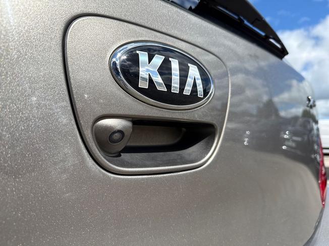 KIA Picanto Photo 22
