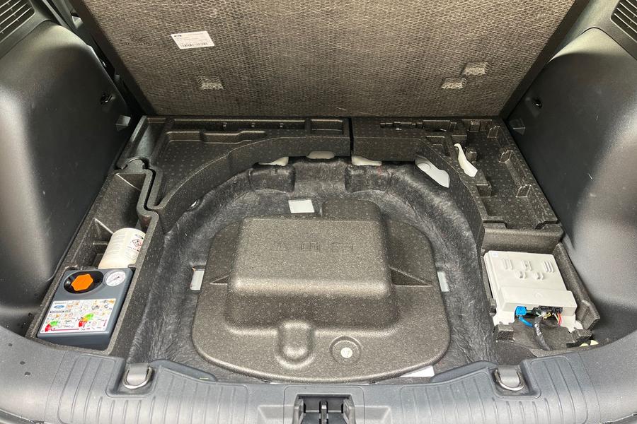 Ford Kuga Photo autoimg-495d3721f09a058ec66a265325de99cde5bbadad.jpg