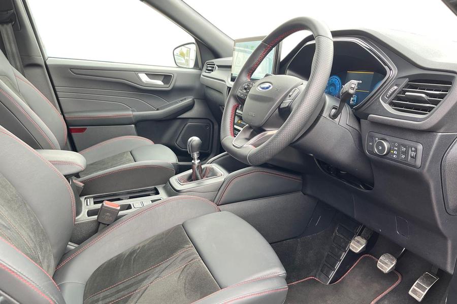 Ford Kuga Photo autoimg-495fa9a3cc9b23b9c20c4090b41dd5884844d1e3.jpg