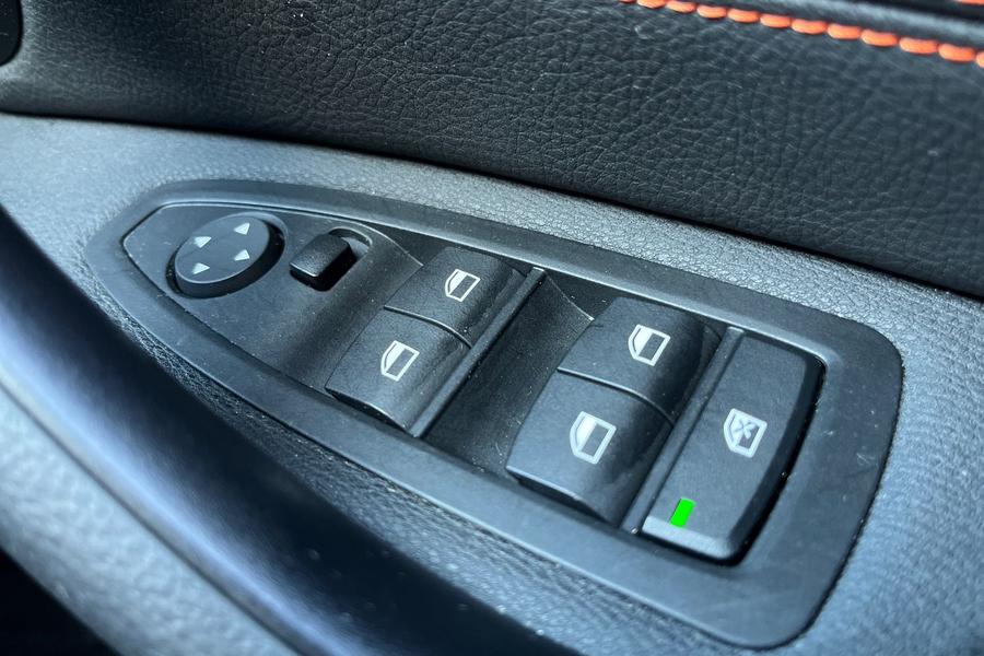 BMW X1 Photo autoimg-4961be3103526391f9c6392291ec27e7495a1ba9.jpg