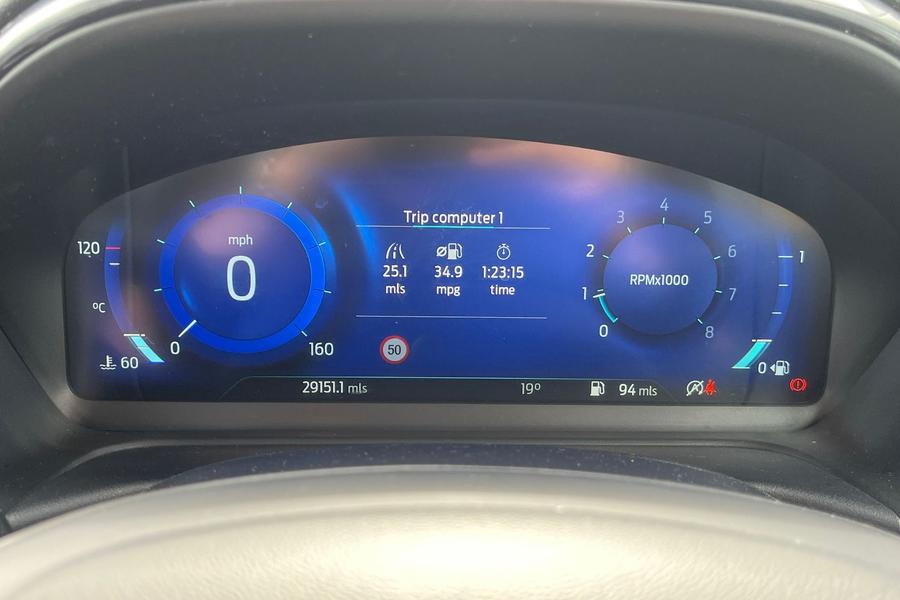 Ford FIESTA Photo autoimg-496f8df45eeef7b5d1406a44c18e82c3bf445eb2.jpg