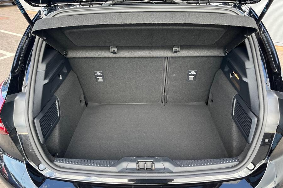 Ford FOCUS Photo autoimg-497041c4b56e4940f555f21146fbe108d407fd27.jpg