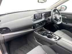 NISSAN X-Trail Photo 2