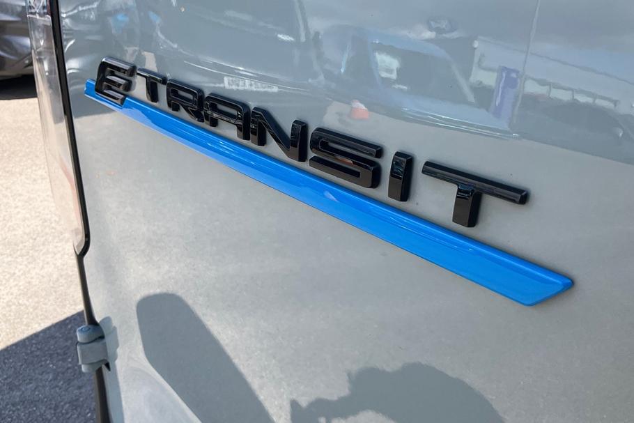 Used Ford E-TRANSIT COURIER YA25FXH 20