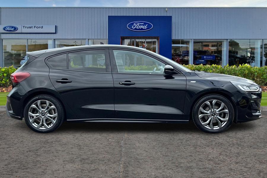 Ford Focus Photo autoimg-49730cafce810380aa18bdfd47d66a591629f5dc.jpg