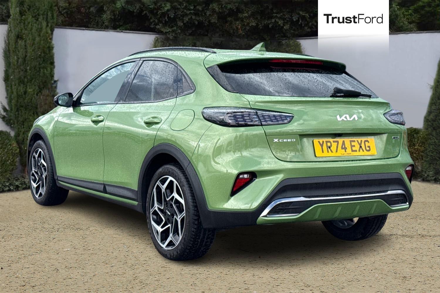 Kia XCEED Photo 1