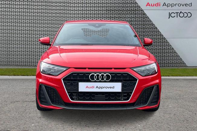 AUDI A1 Photo 8