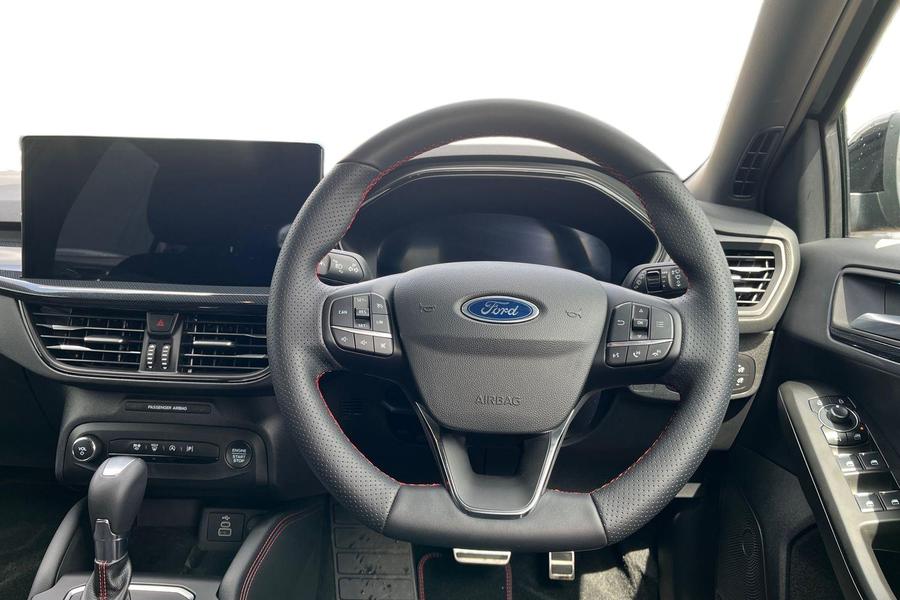 Ford Focus Photo autoimg-4973f682ac82a0f44afc3c27051a499f2223a9bf.jpg