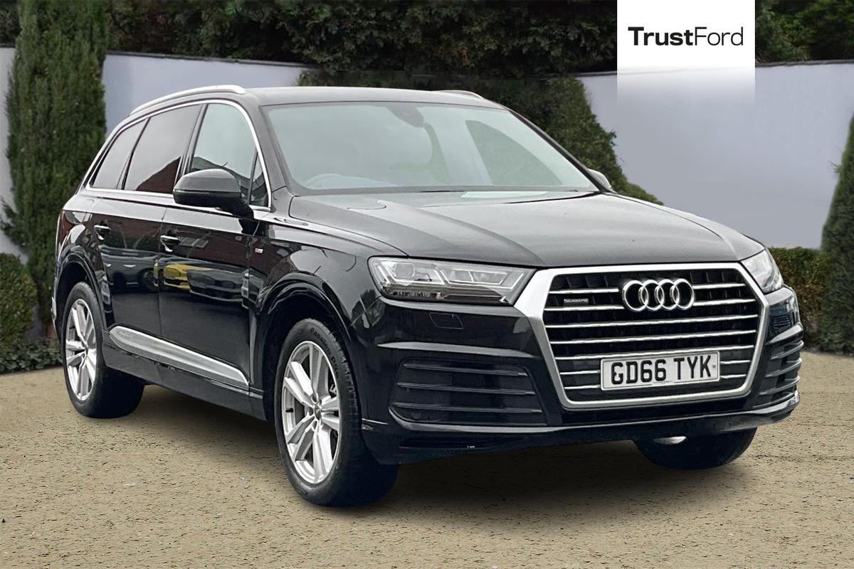 Audi Q7 listing photo