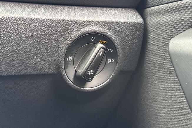 Volkswagen T-Roc Photo 43