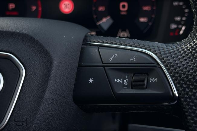 Audi Q3 Photo 17