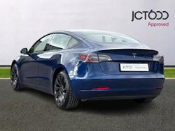 TESLA Model 3 Photo 3