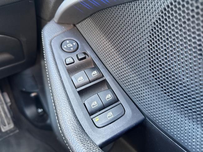 BMW 1 SERIES Photo 22
